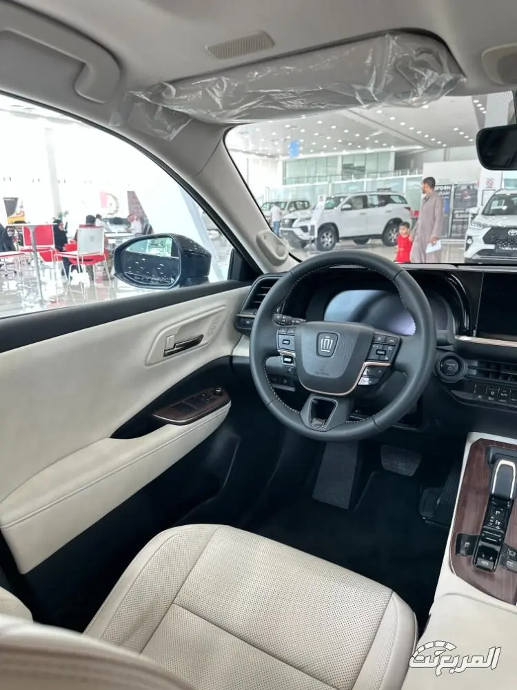 سعر تويوتا كراون 2026 في السعودية .. الفخامة اليابانية تصل إلى مستوى جديد سعر تويوتا كراون 2026 38