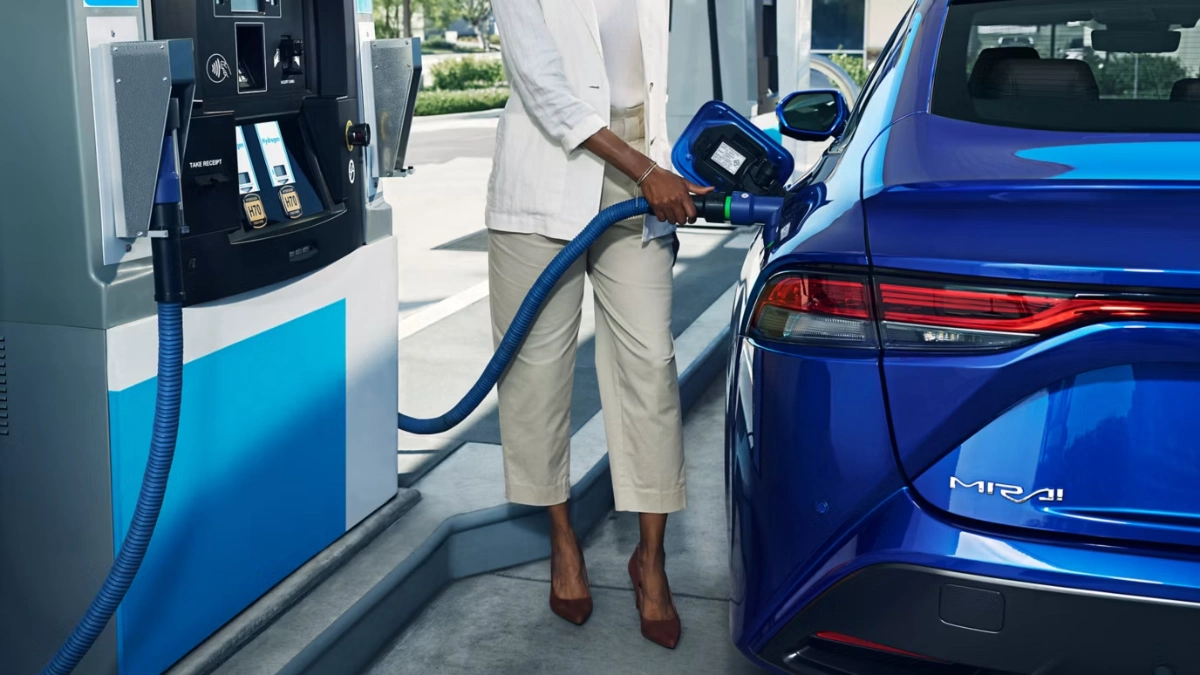 تويوتا-ميراري-2025-المربع-نت-21