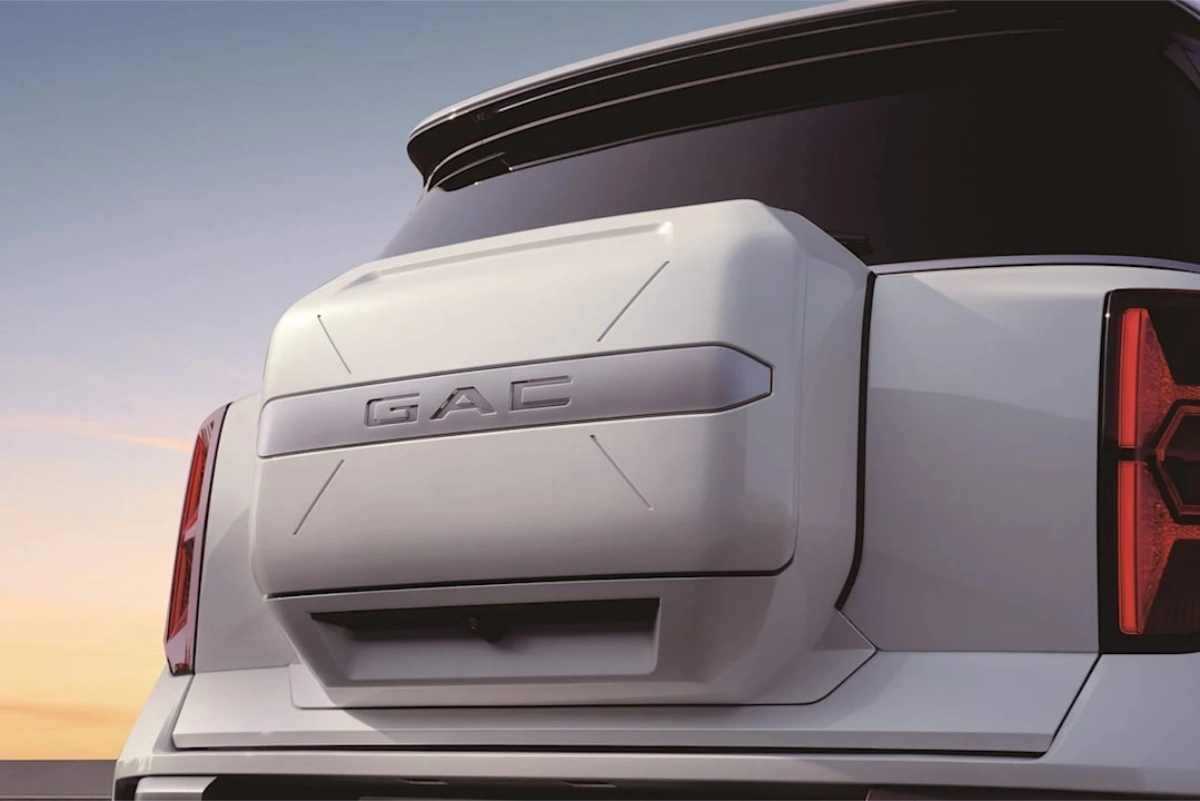 جي-ايه-سي-gs8-ترافلر-المربع-نت-19