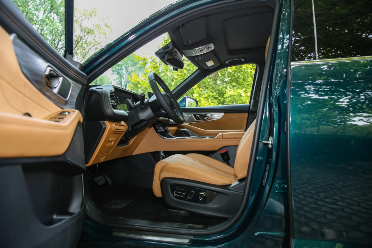 جي-ايه-سي-gs8-ترافلر-المربع-نت-21