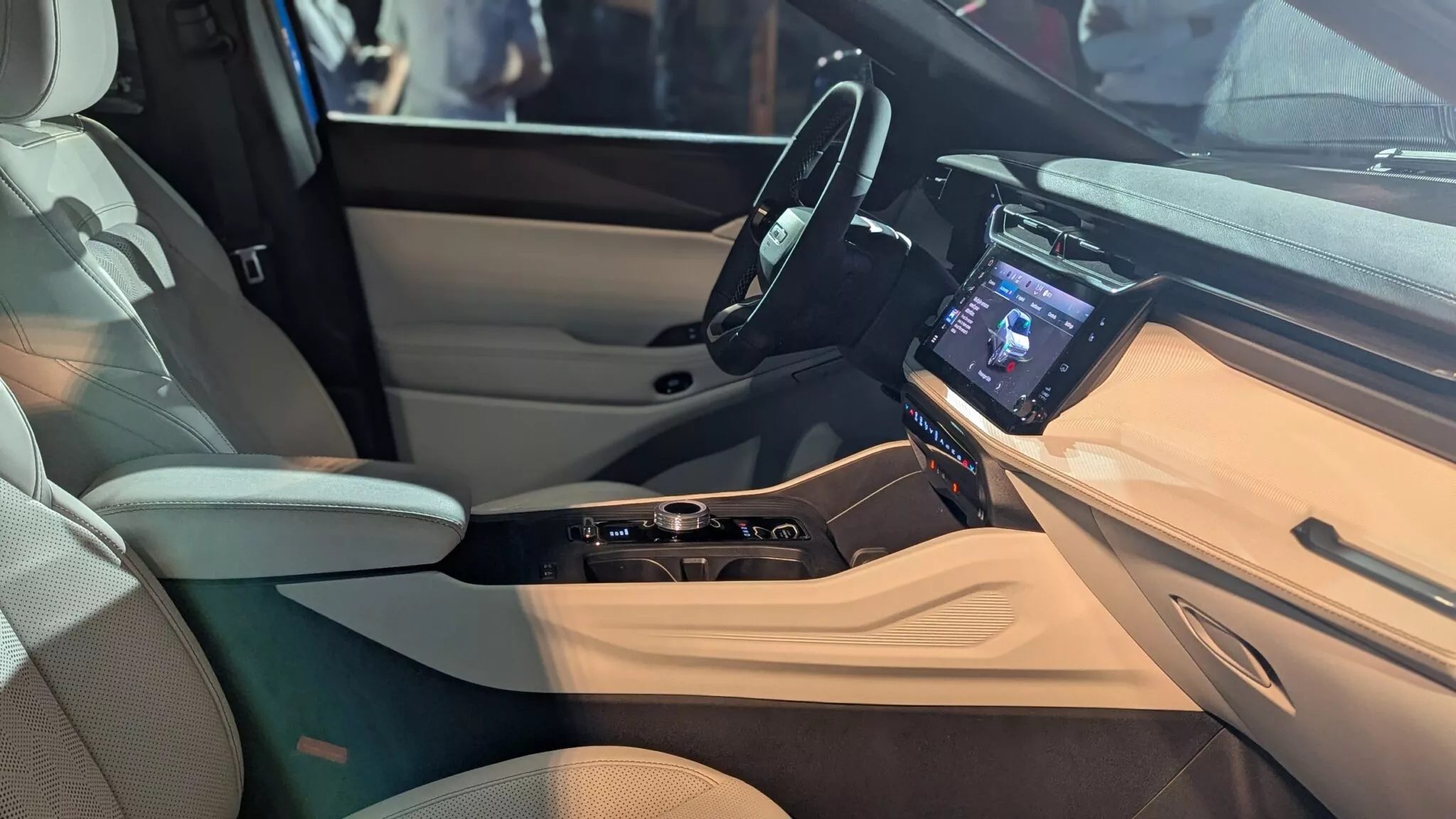 جيب شيروكي 2026 الجديدة كليًا وأهم المواصفات من الخارج والداخل تجهيزات جيب شيروكي 2026 من الداخل