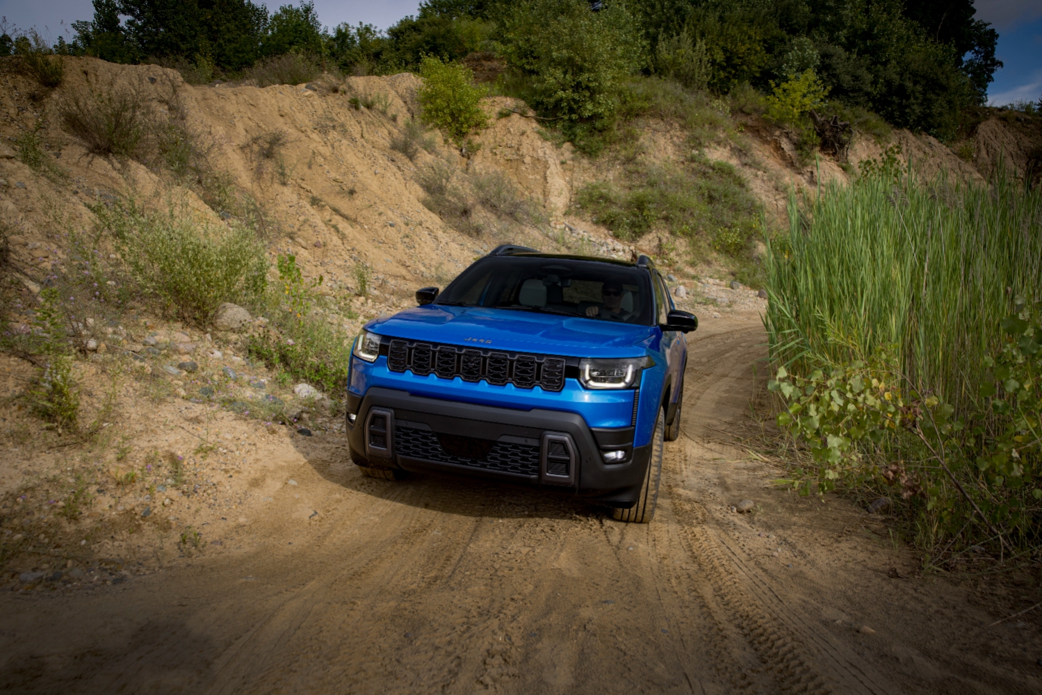 جيب-شيروكي-المربع-نت-13