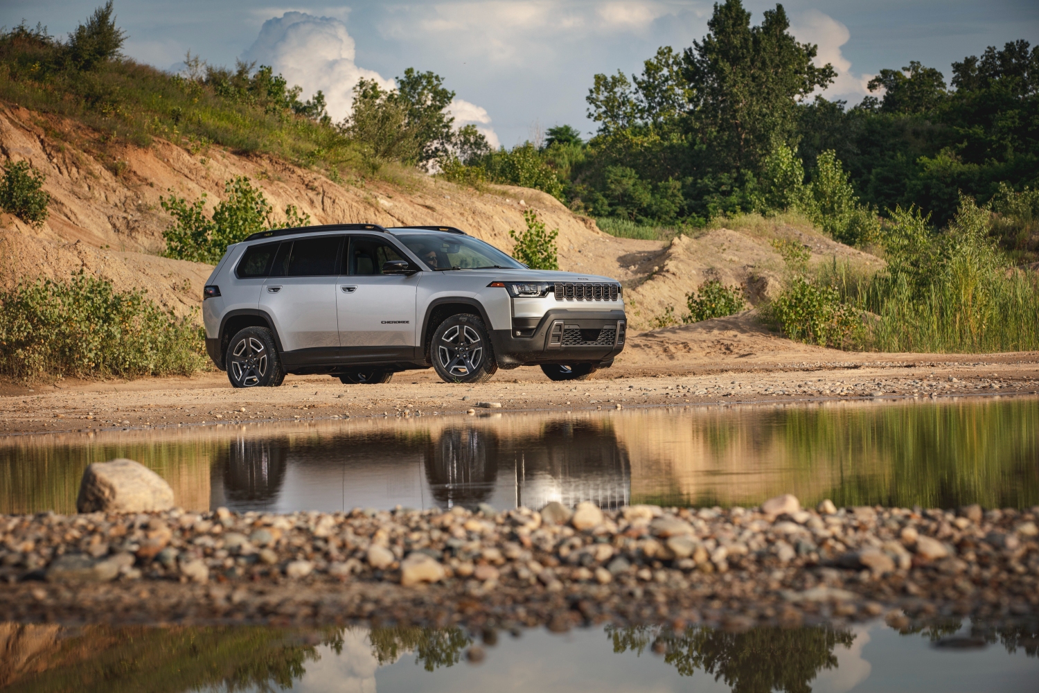 جيب-شيروكي-المربع-نت-24