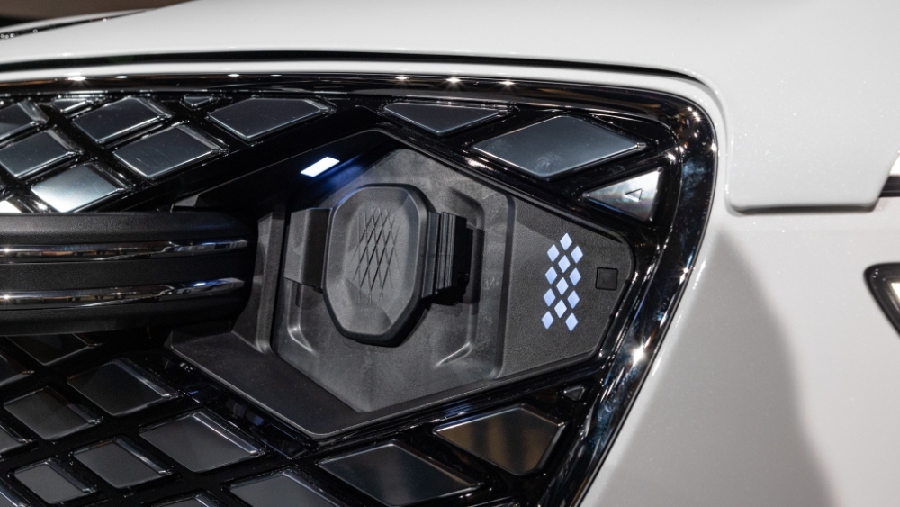 جينيسي-gv70-الكهربائية-12