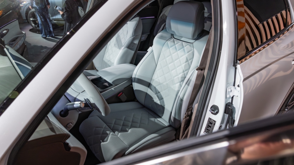 جينيسي-gv70-الكهربائية-13