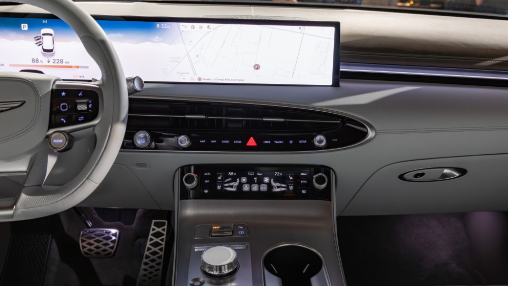 جينيسي-gv70-الكهربائية-17