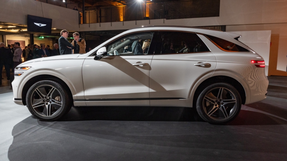 جينيسي-gv70-الكهربائية-4