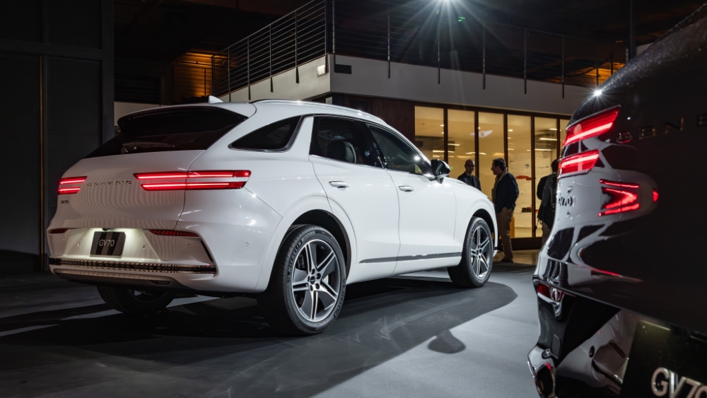 جينيسي-gv70-الكهربائية-6