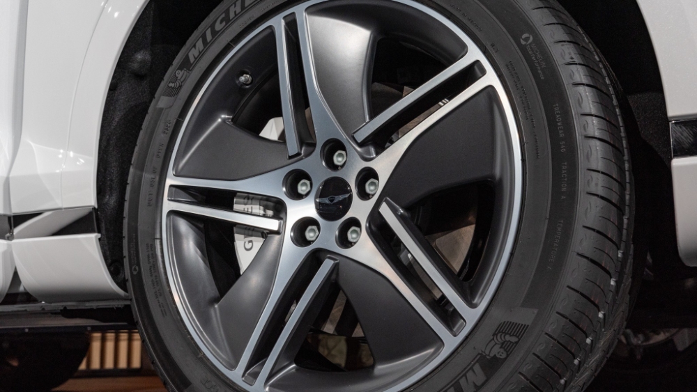 جينيسي-gv70-الكهربائية-9