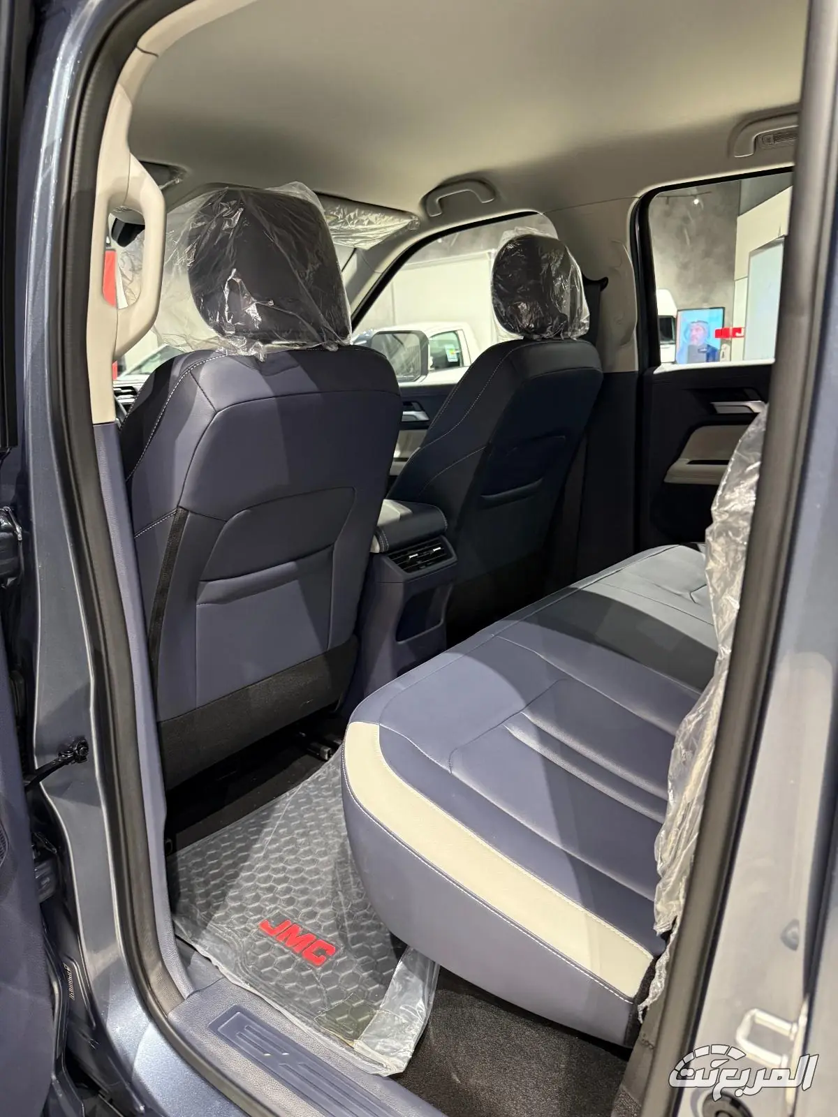 جيه ام سي جراند افينيو 2025 13