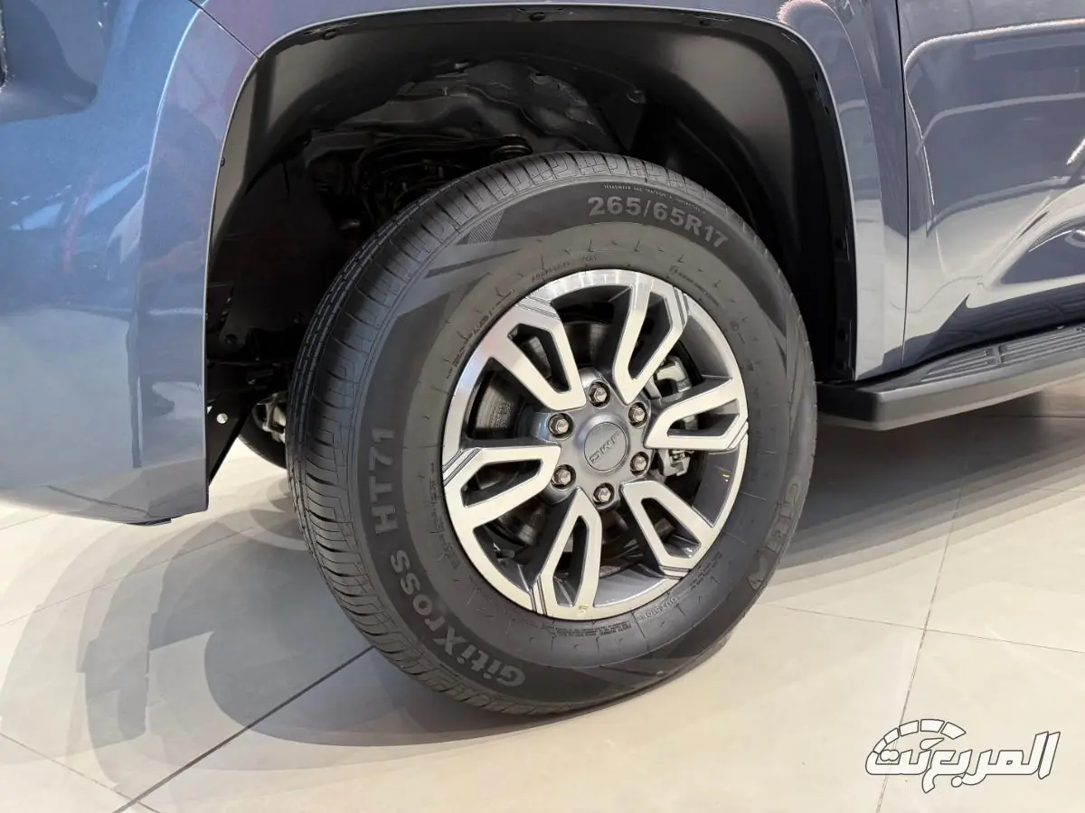 جيه ام سي جراند افينيو 2025 18