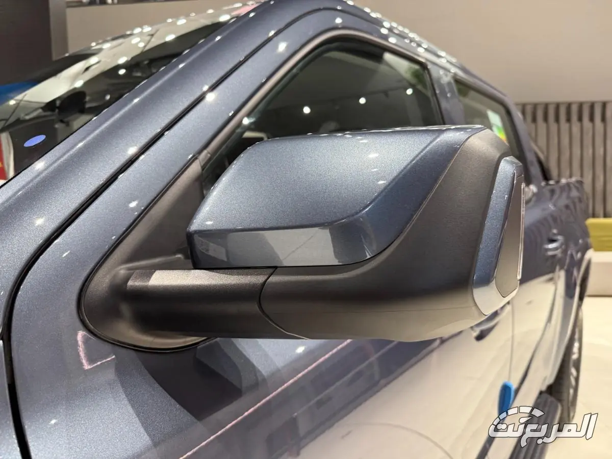 جيه ام سي جراند افينيو 2025 19