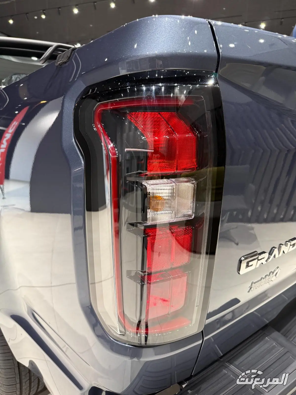 جيه ام سي جراند افينيو 2025 23