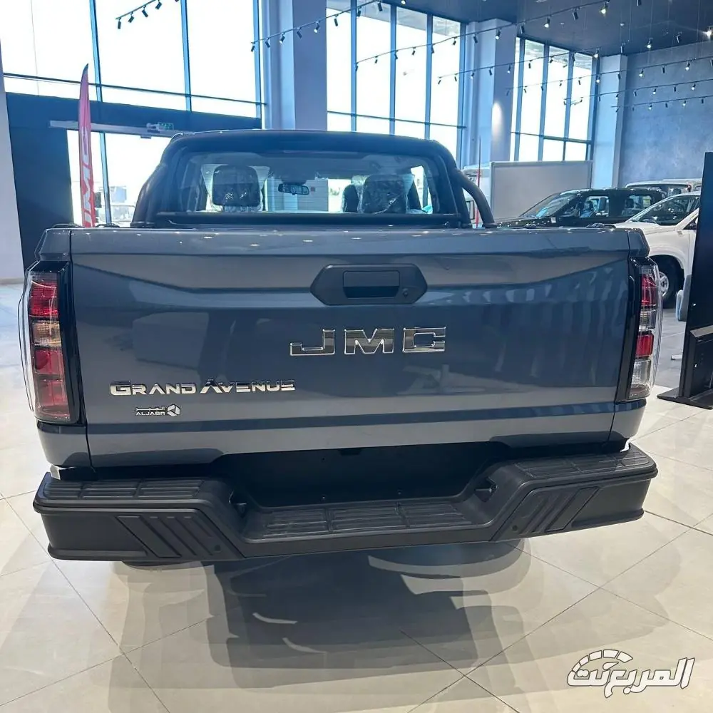 جيه ام سي جراند افينيو 2025 29