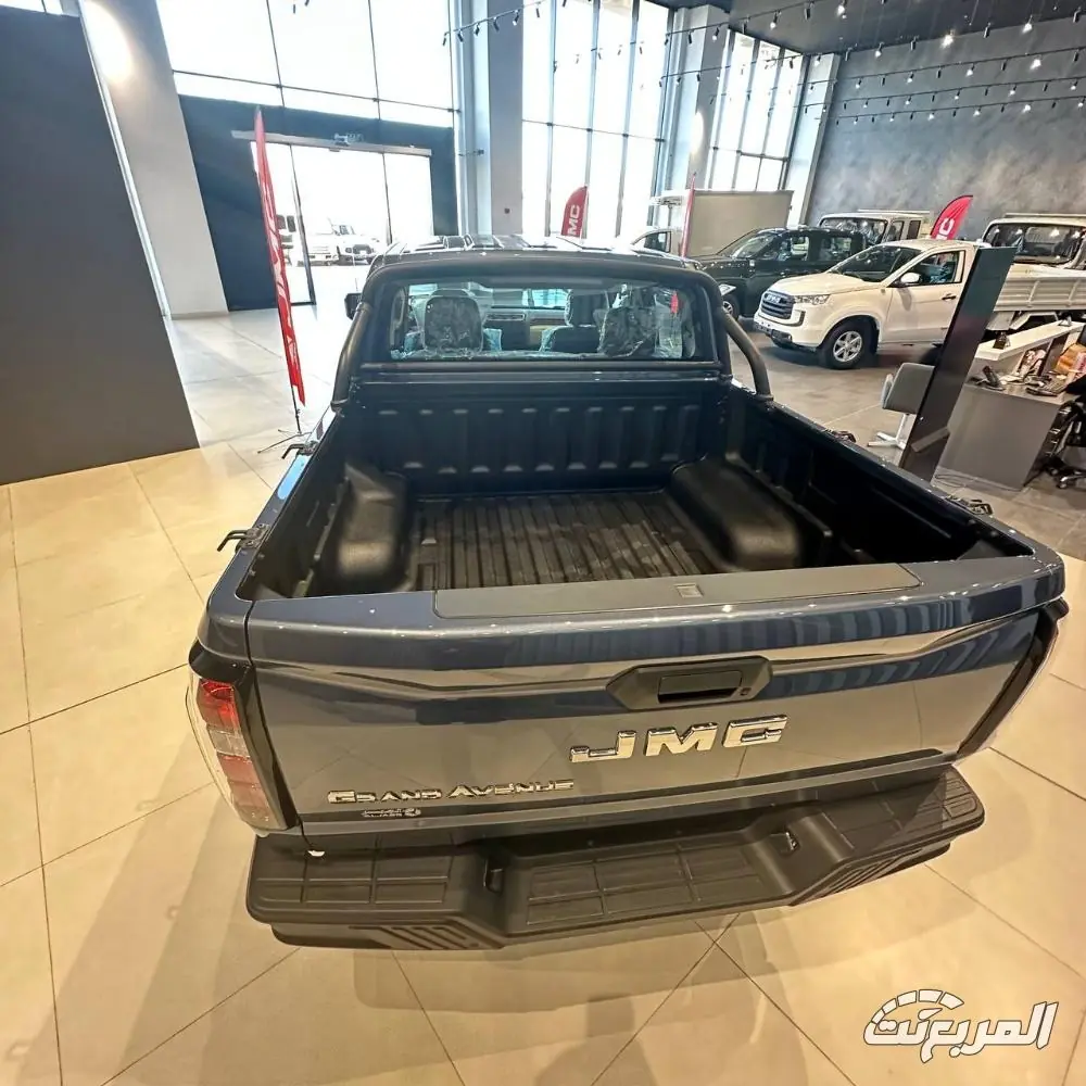 جيه ام سي جراند افينيو 2025 30