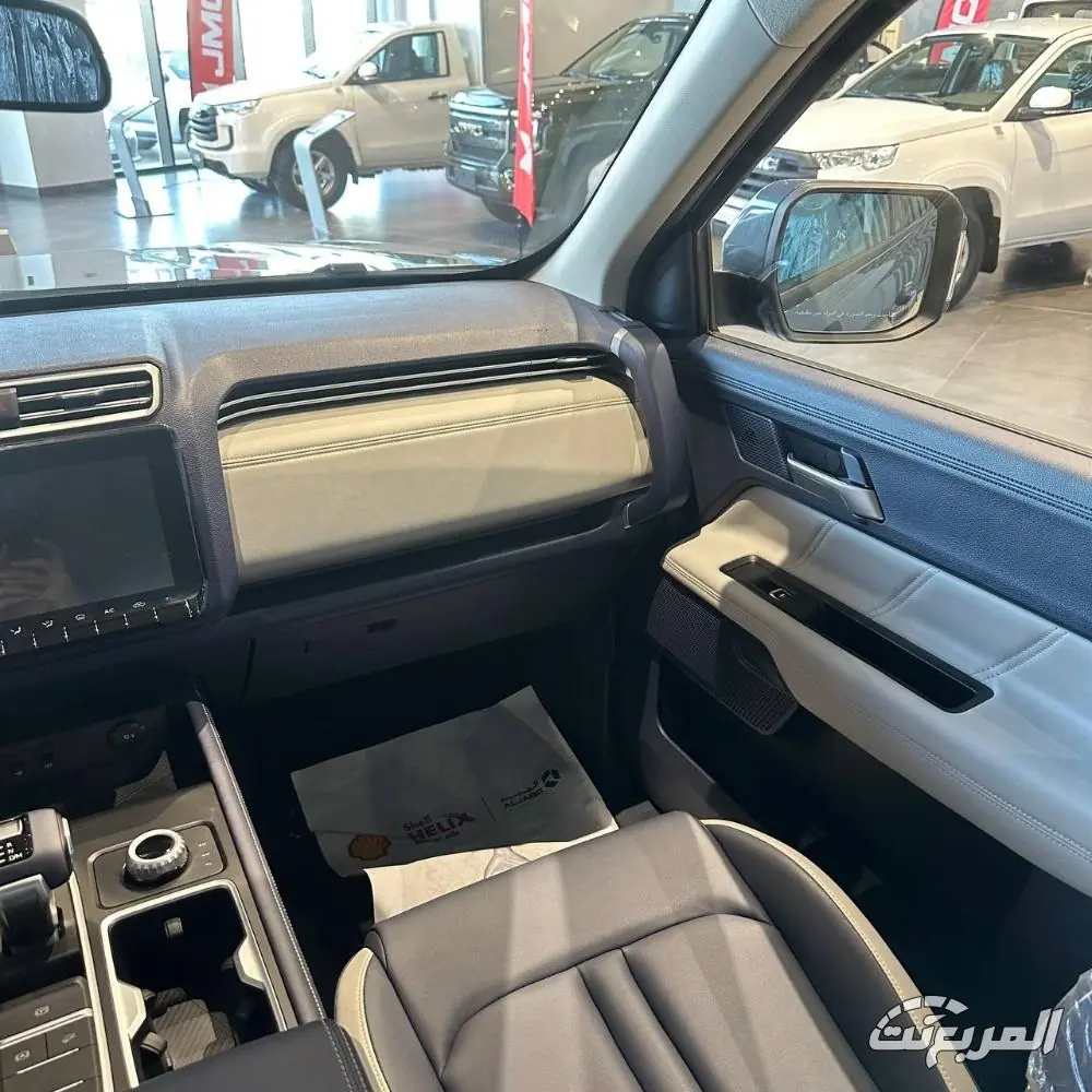 جيه ام سي جراند افينيو 2025 45