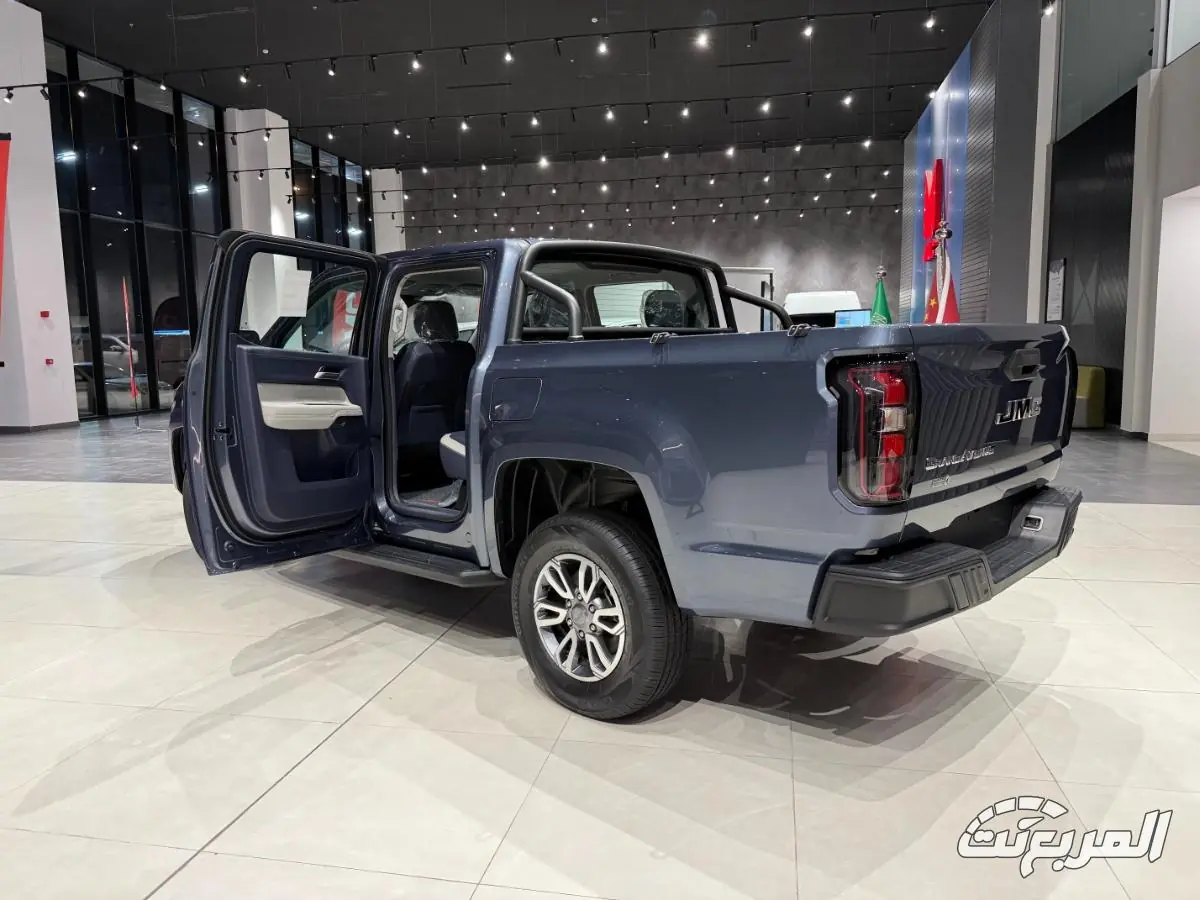 جيه ام سي جراند افينيو 2025 5