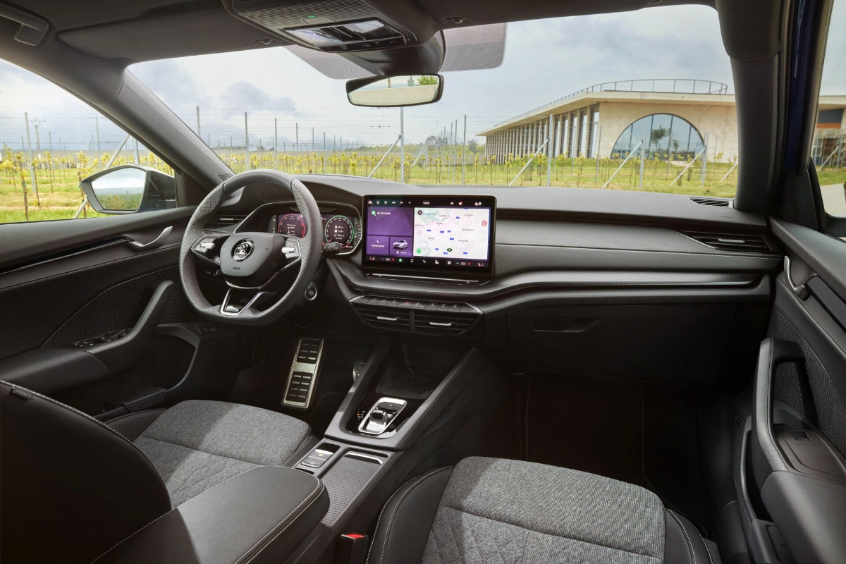 سكودا-اوكتافيا-المربع-نت-3