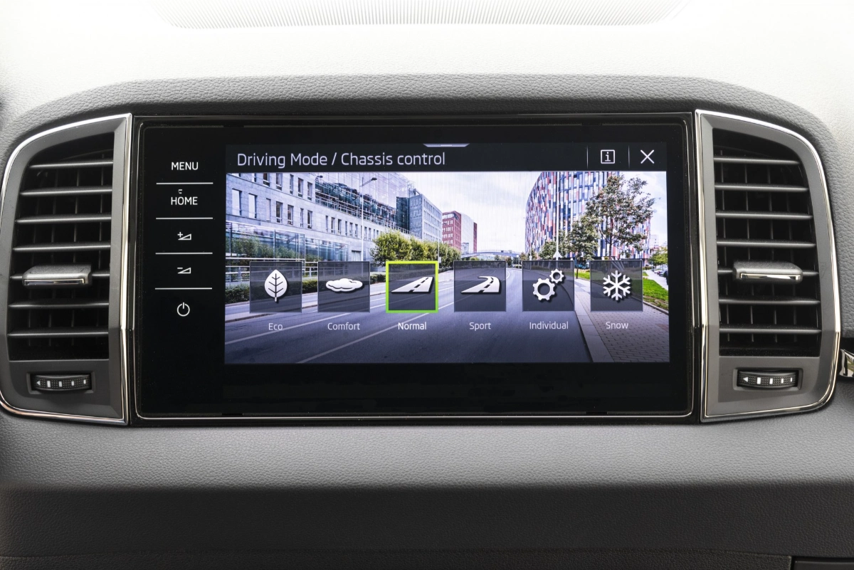 سكودا-كاروك-المربع-نت-21