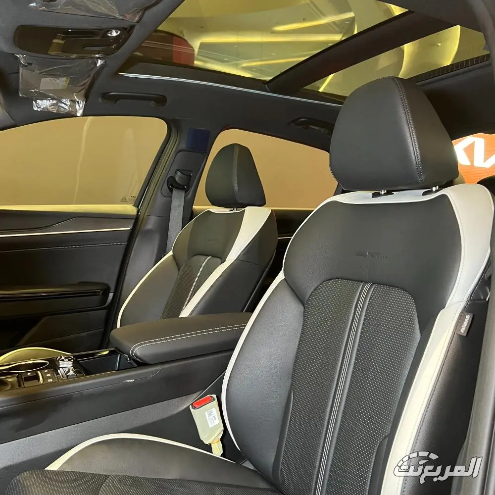 سيارات كيا شبابية K5 8