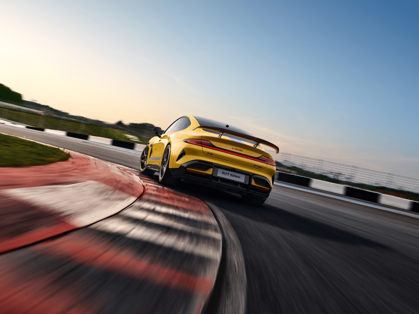 شاومي-su7-الترا-المربع-نت-1