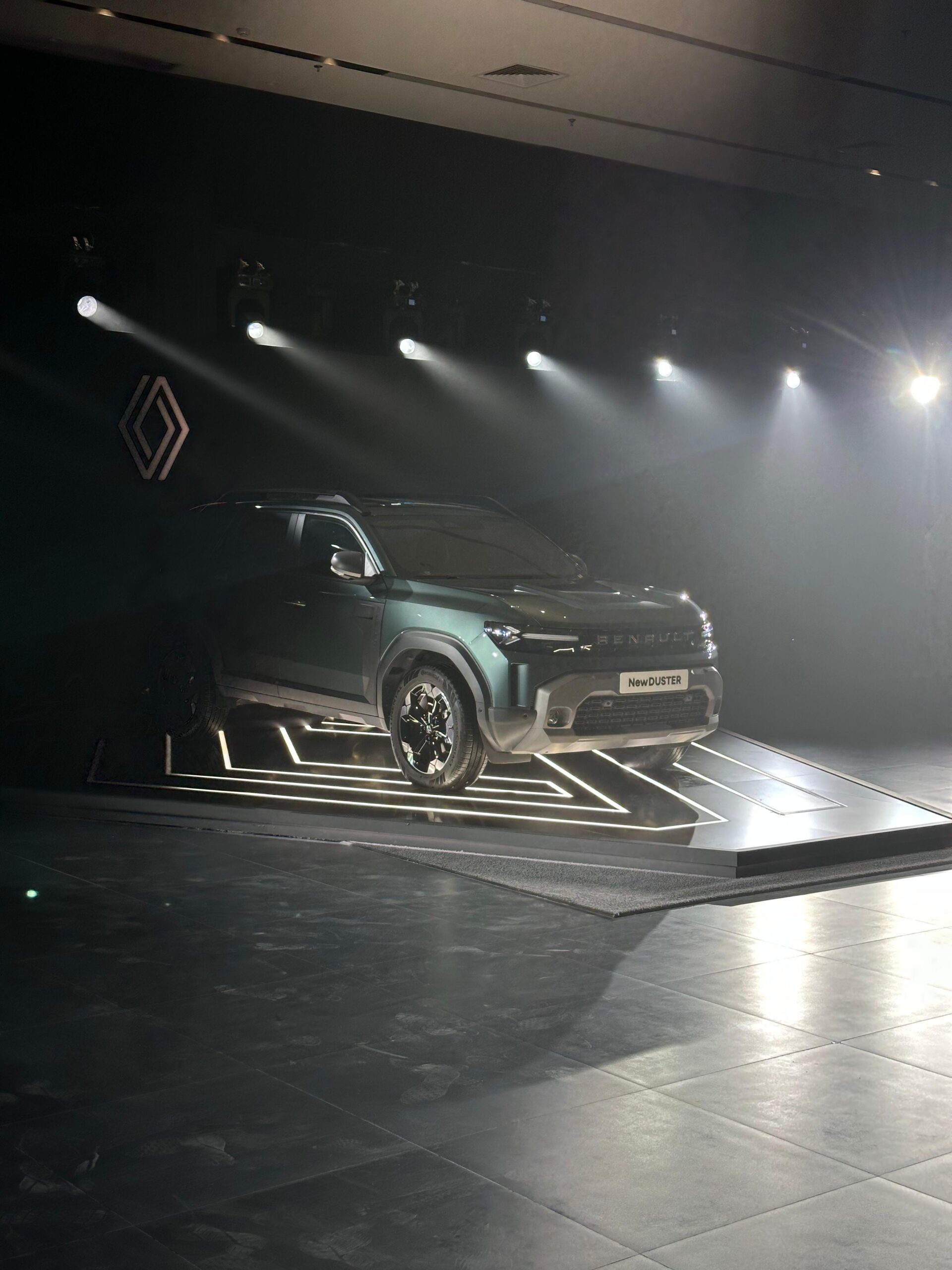 صور رينو داستر 2026 الجديدة 4