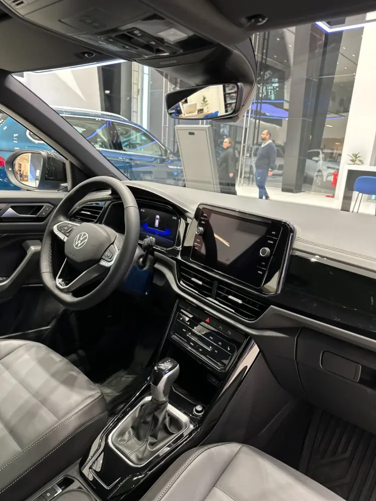 سعر فولكس واجن T-Roc 2025 في السعودية.. أنيقة بأفضل قيمة مقابل المال سعر فولكس واجن T-Roc 2025 46