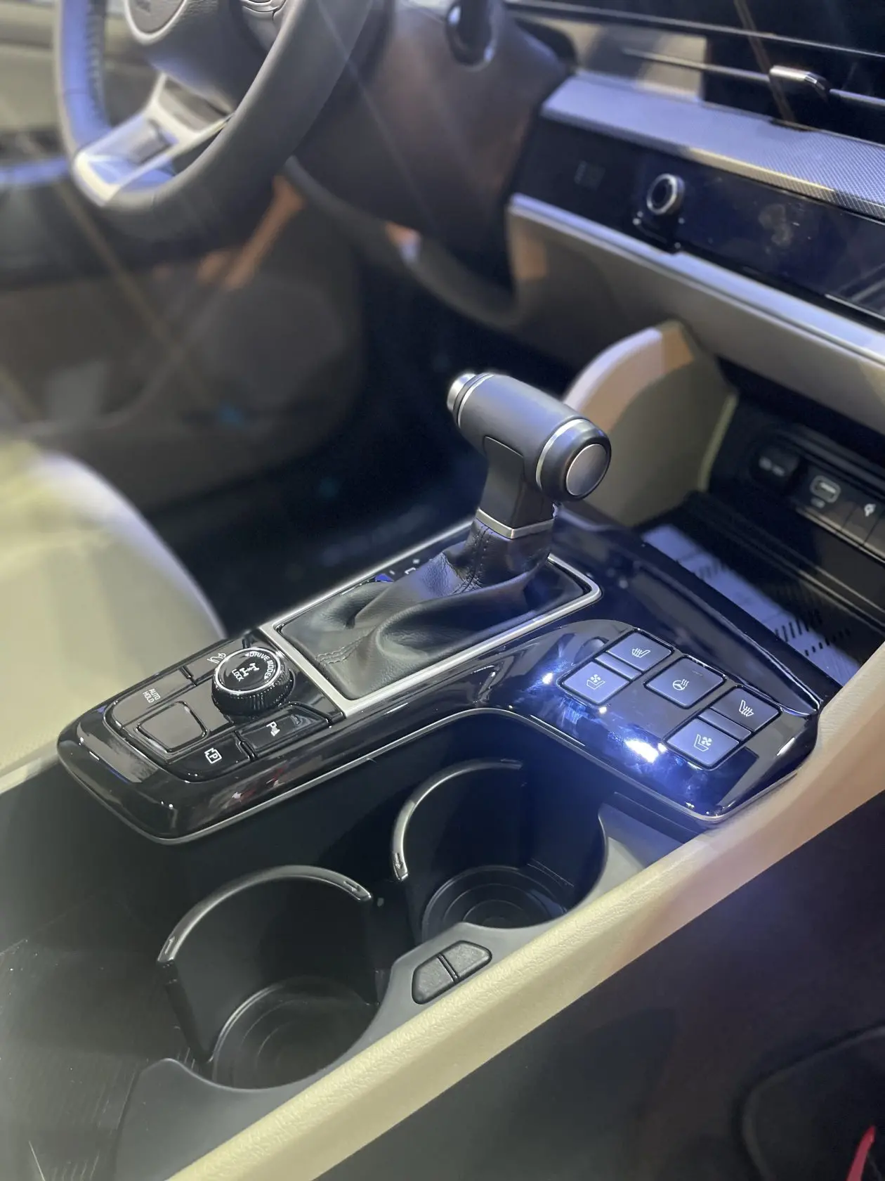 كيا سبورتاج 2025 تواصل تألقها بين أبرز المنافسين.. اكتشف اهم مزاياه كيا سبورتاج 2025 28