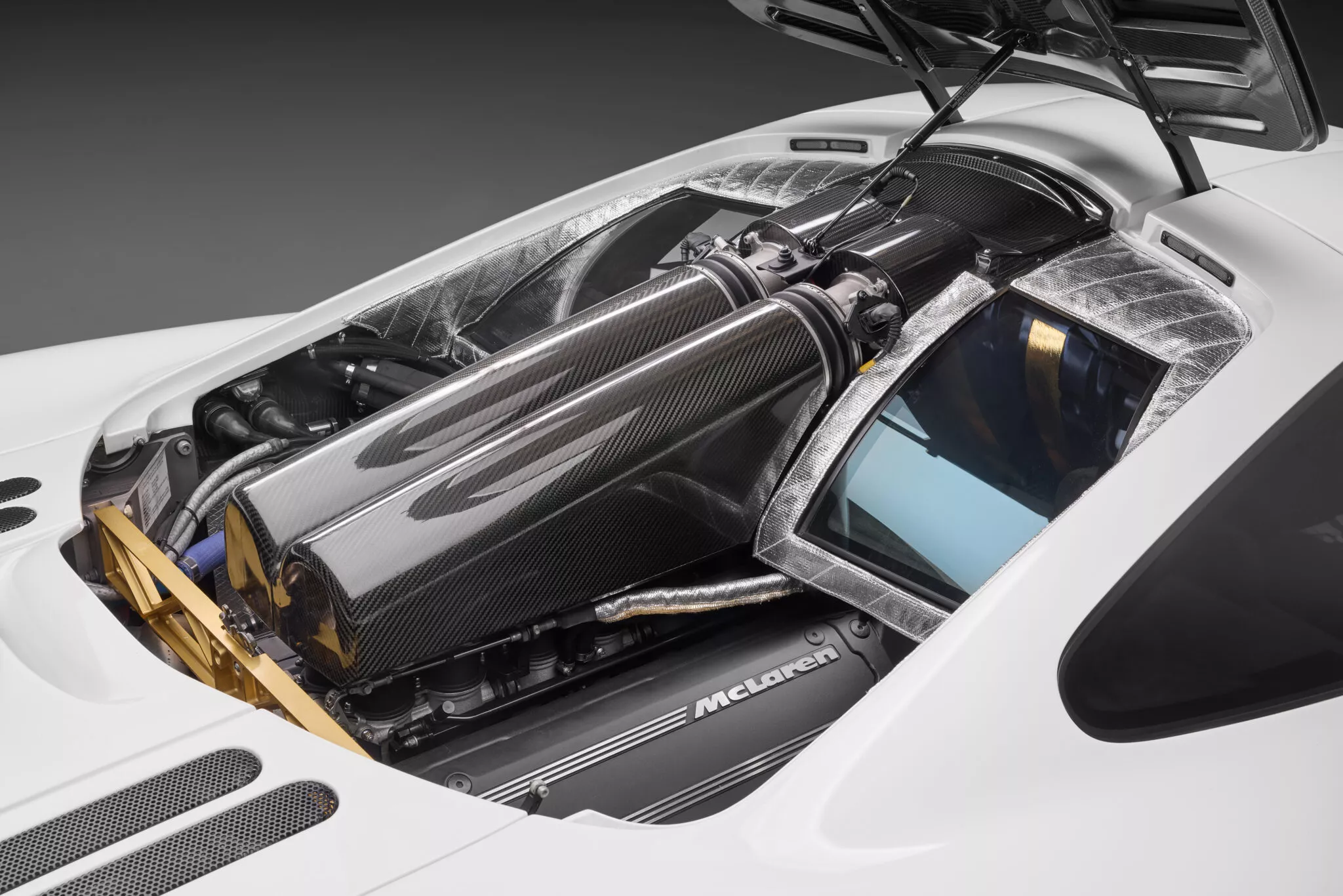 مكلارين F1 من مجموعة سلطان بروناي ستُعرض للبيع في مزاد بسعر تاريخي مكلارين F1 من مجموعة سلطان بروناي ستُعرض للبيع في مزاد بسعر تاريخي 7