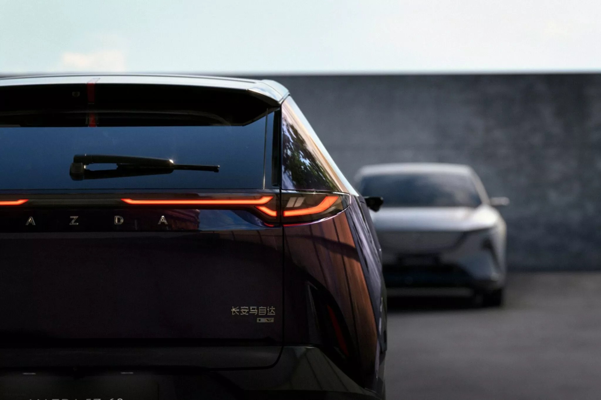 مازدا تطرح الـ SUV الجديدة EZ-60 بسعر مفاجئ 10