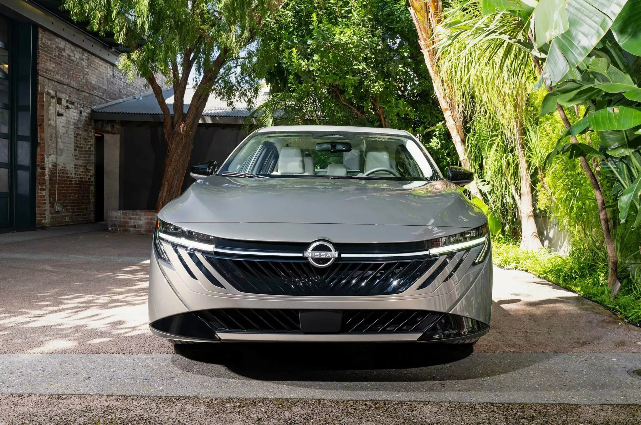 نيسان سنترا 2026 الجيل الجديد ينطلق رسمياً بتحديثات جمالية واسعة 4