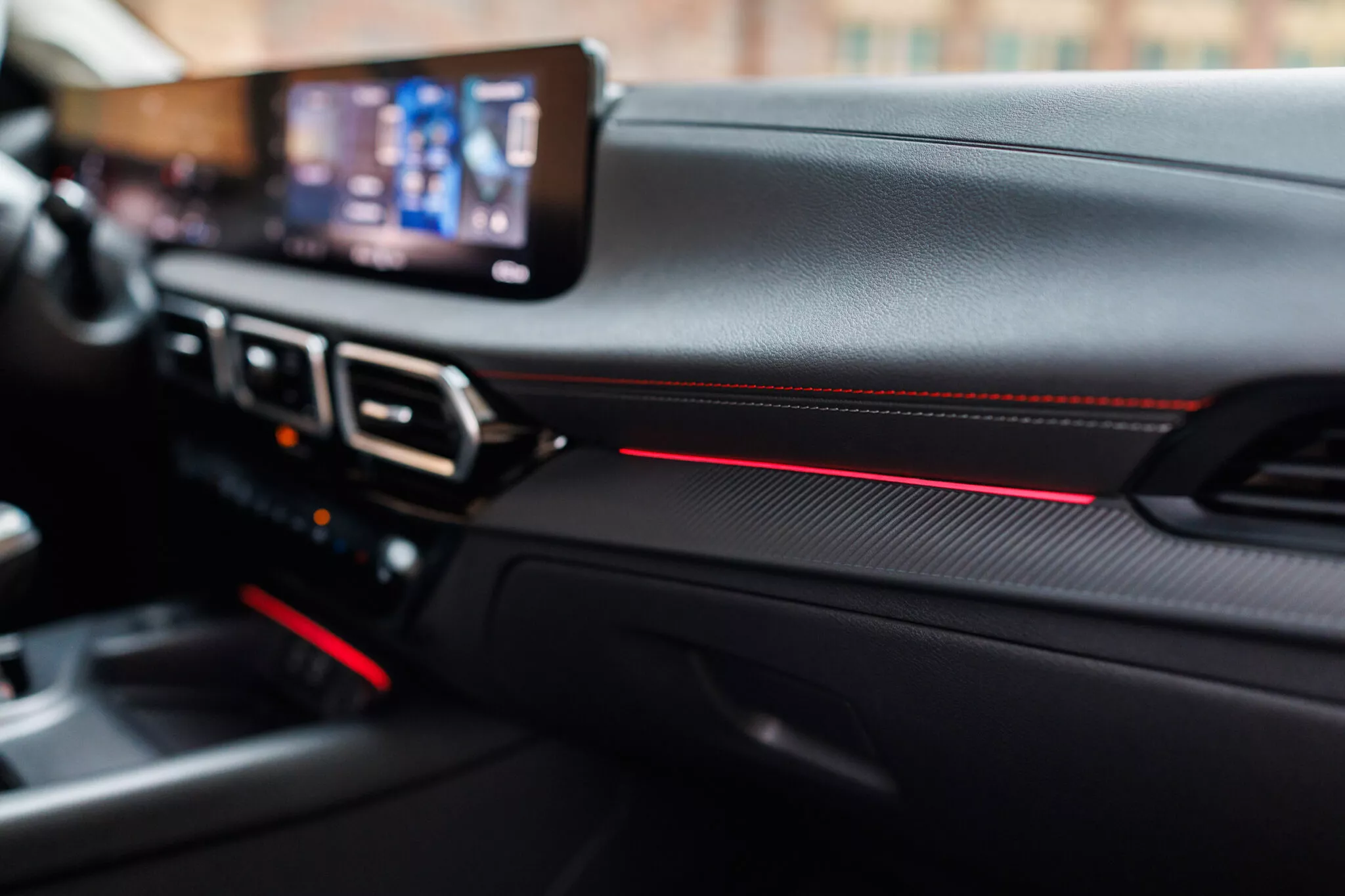 نيسان سنترا 2026 الجيل الجديد ينطلق رسمياً بتحديثات جمالية واسعة 11