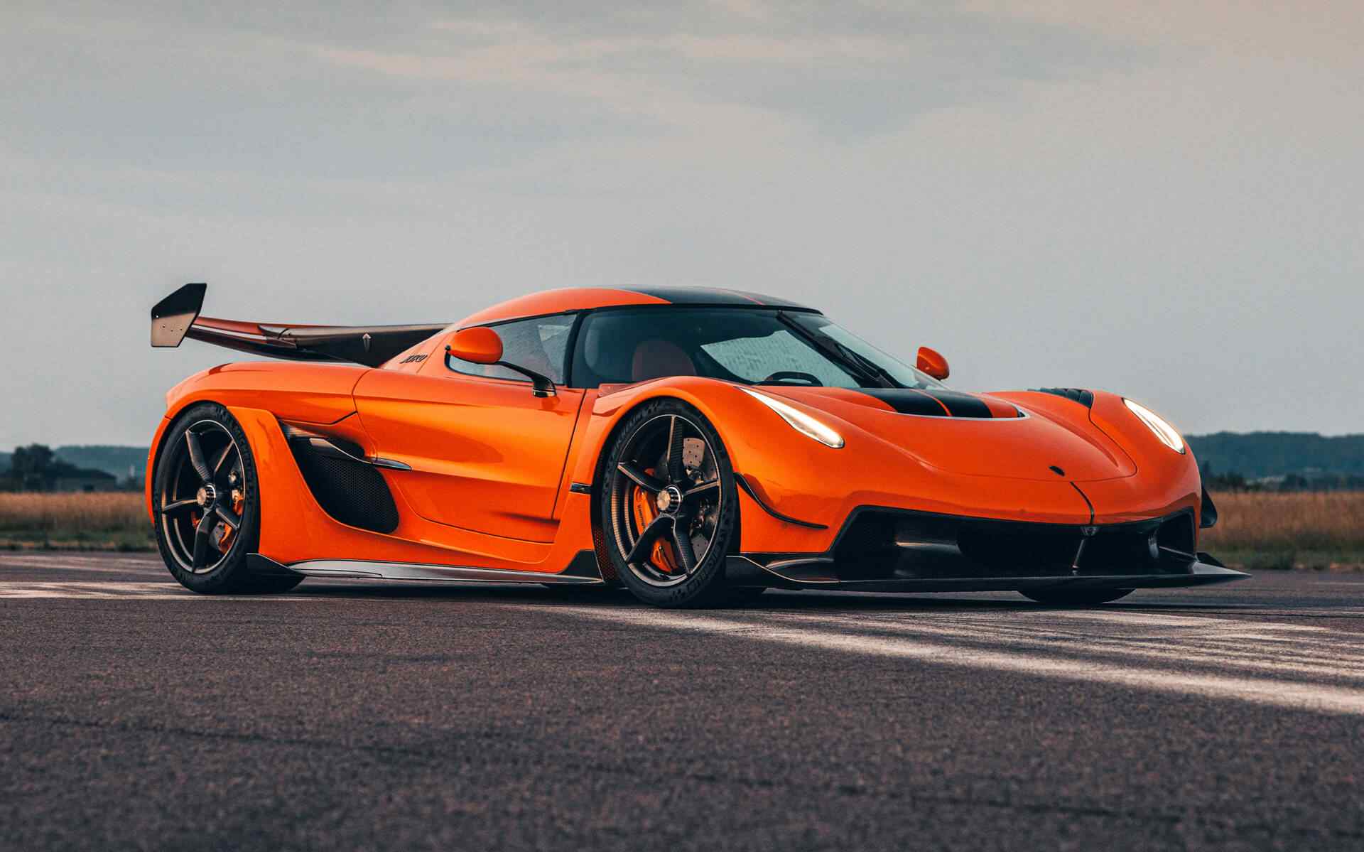 5 سيارات تتفوق عليهم لوتس إيفايا الجديدة 2026 2