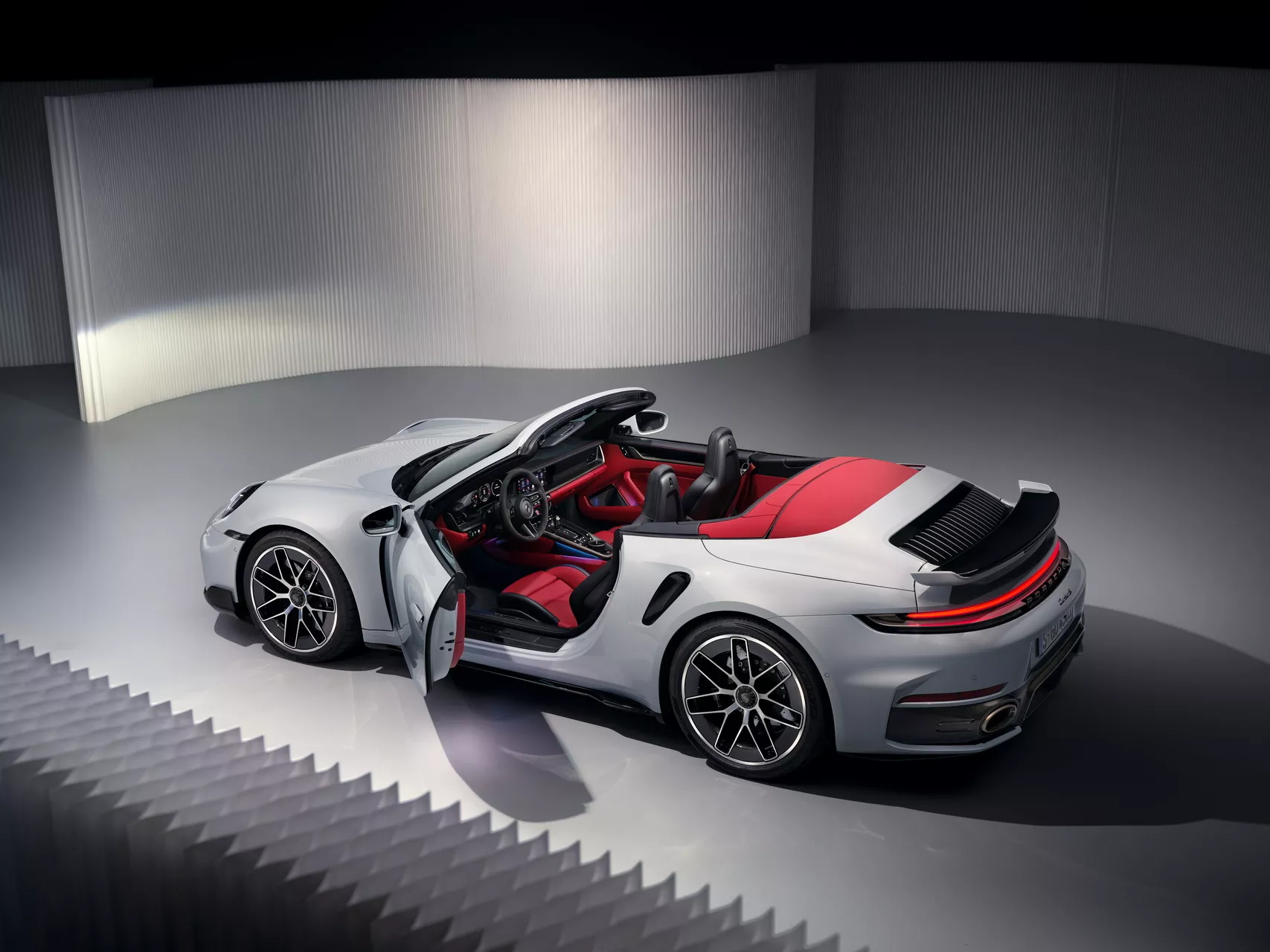 بورش 911 تحصل على أقوى نسخة في تاريخها 1