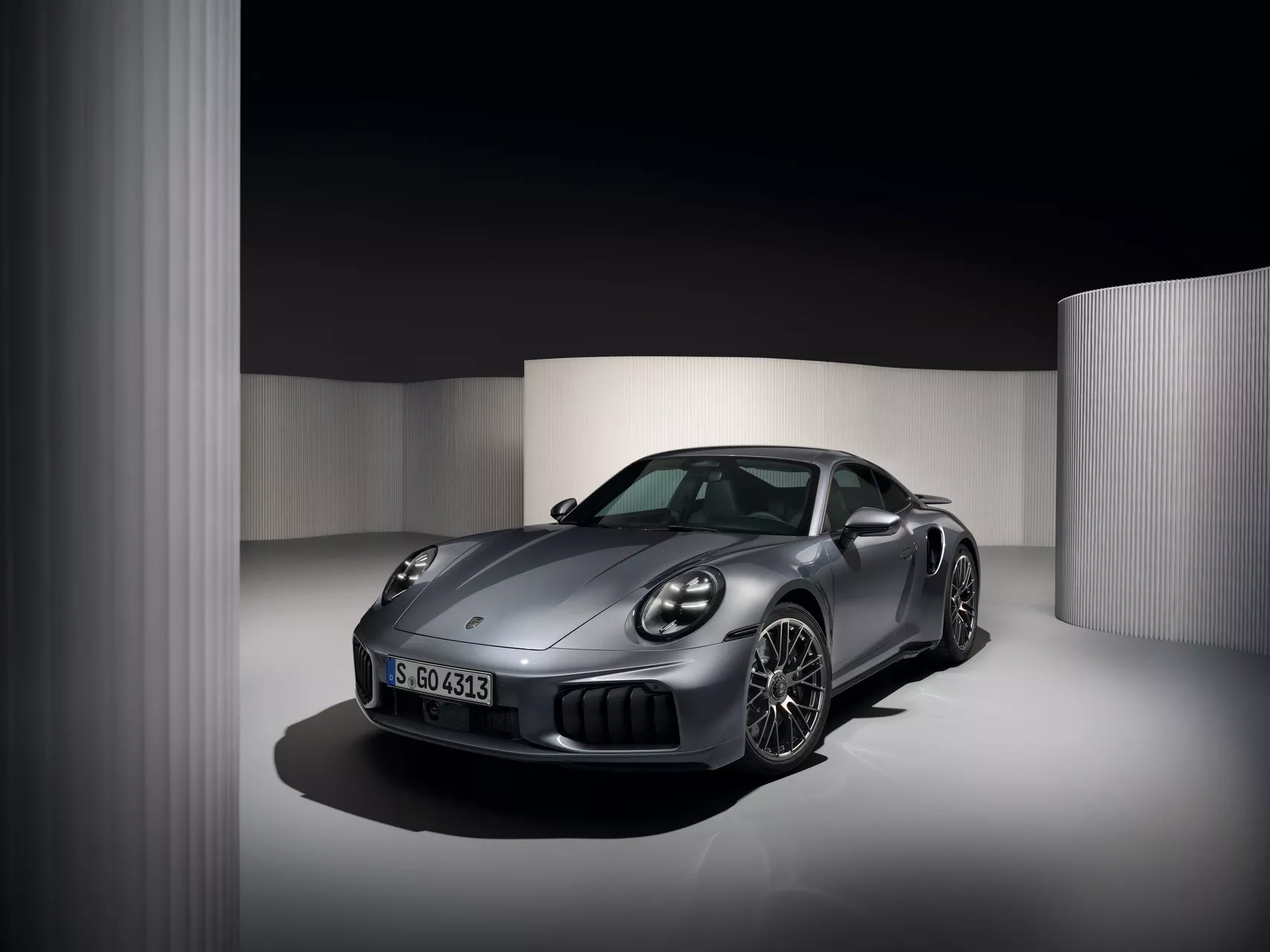 بورش 911 تحصل على أقوى نسخة في تاريخها 12