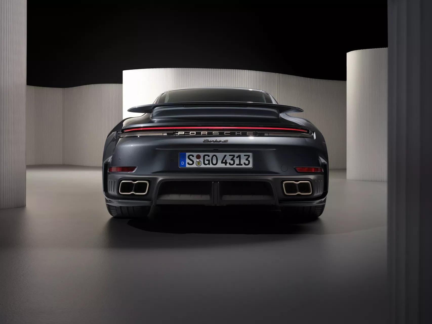 بورش 911 تحصل على أقوى نسخة في تاريخها 14