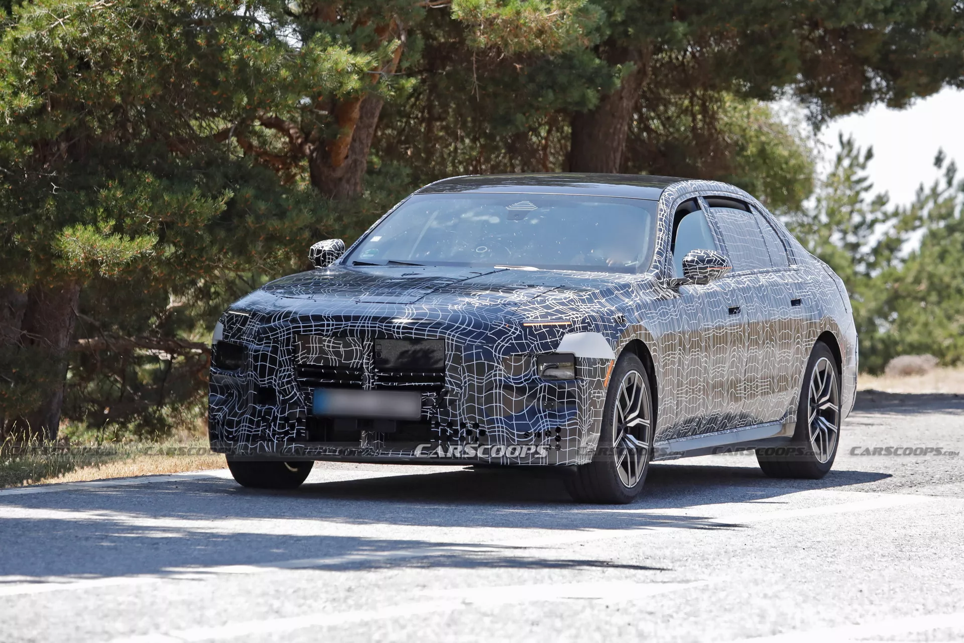 بي إم دبليو الفئة السابعة فيس ليفت تظهر بالشكل التخيلي 2