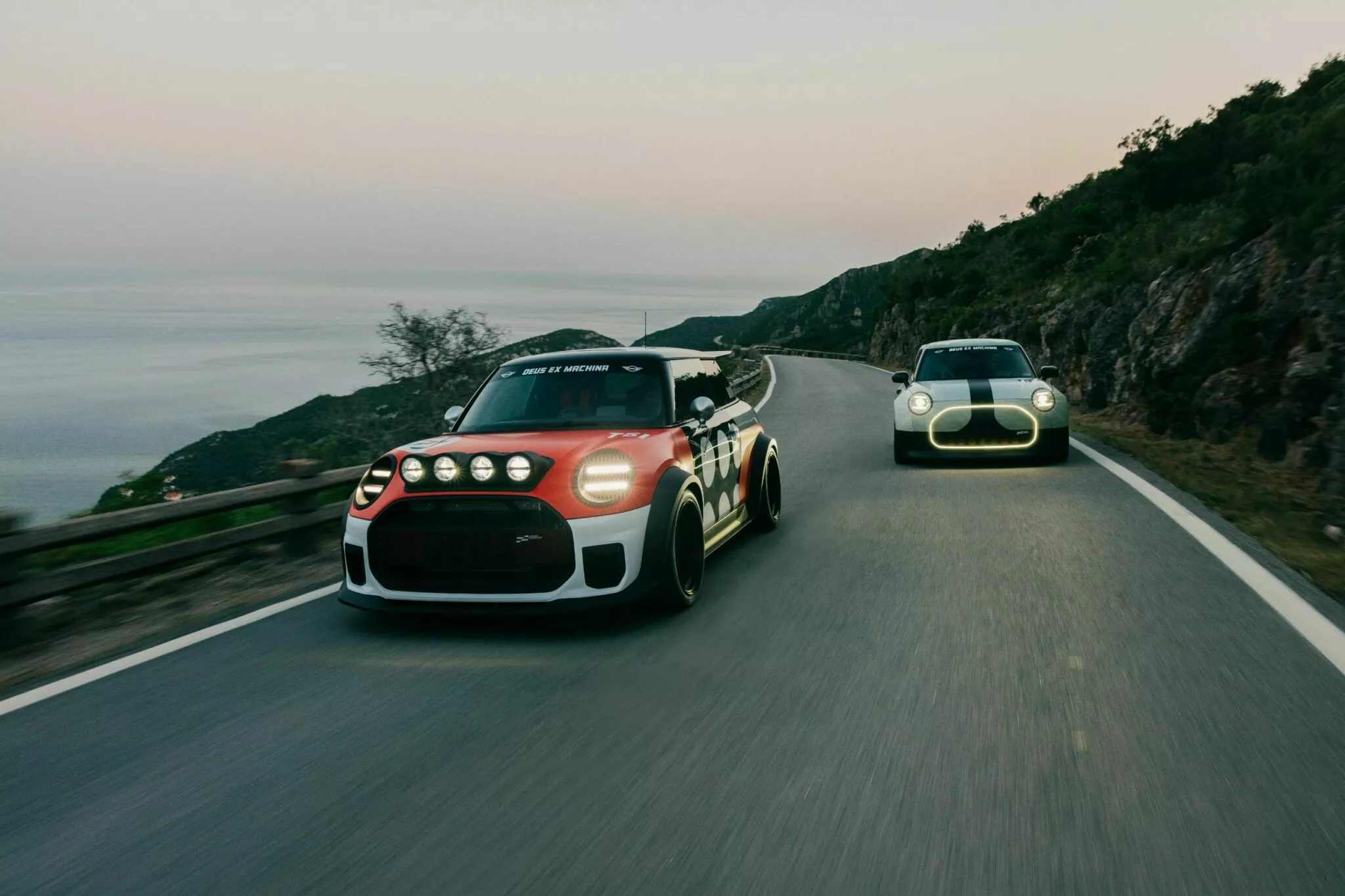 ميني تدشن نسختين مدهشتين من JCW بتصاميم مستوحاة من السباقات وركوب الأمواج 23