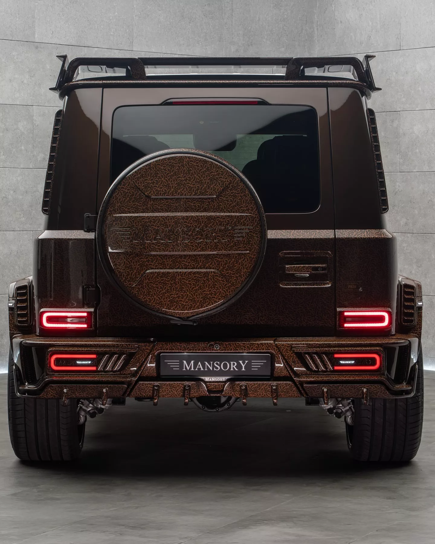 مرسيدس جي كلاس تحصل على إصدار حصري للشرق الأوسط من مانسوري 21