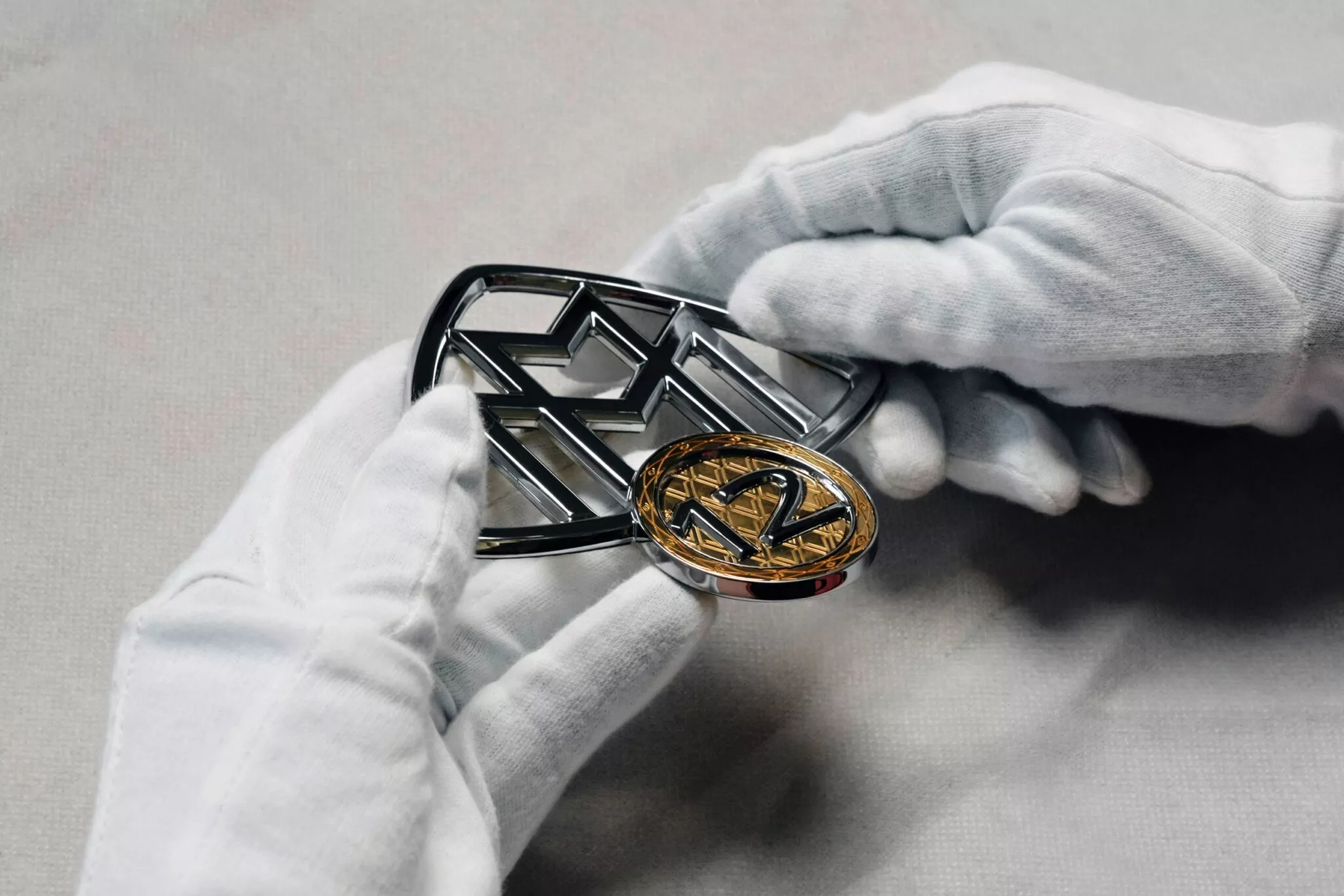 مرسيدس مايباخ إس كلاس تحصل على إصدار V12 حصري للاحتفال بالمحرك الأيقوني مرسيدس مايباخ إس كلاس تحصل على إصدار V12 حصري للاحتفال بالمحرك الأيقوني 16