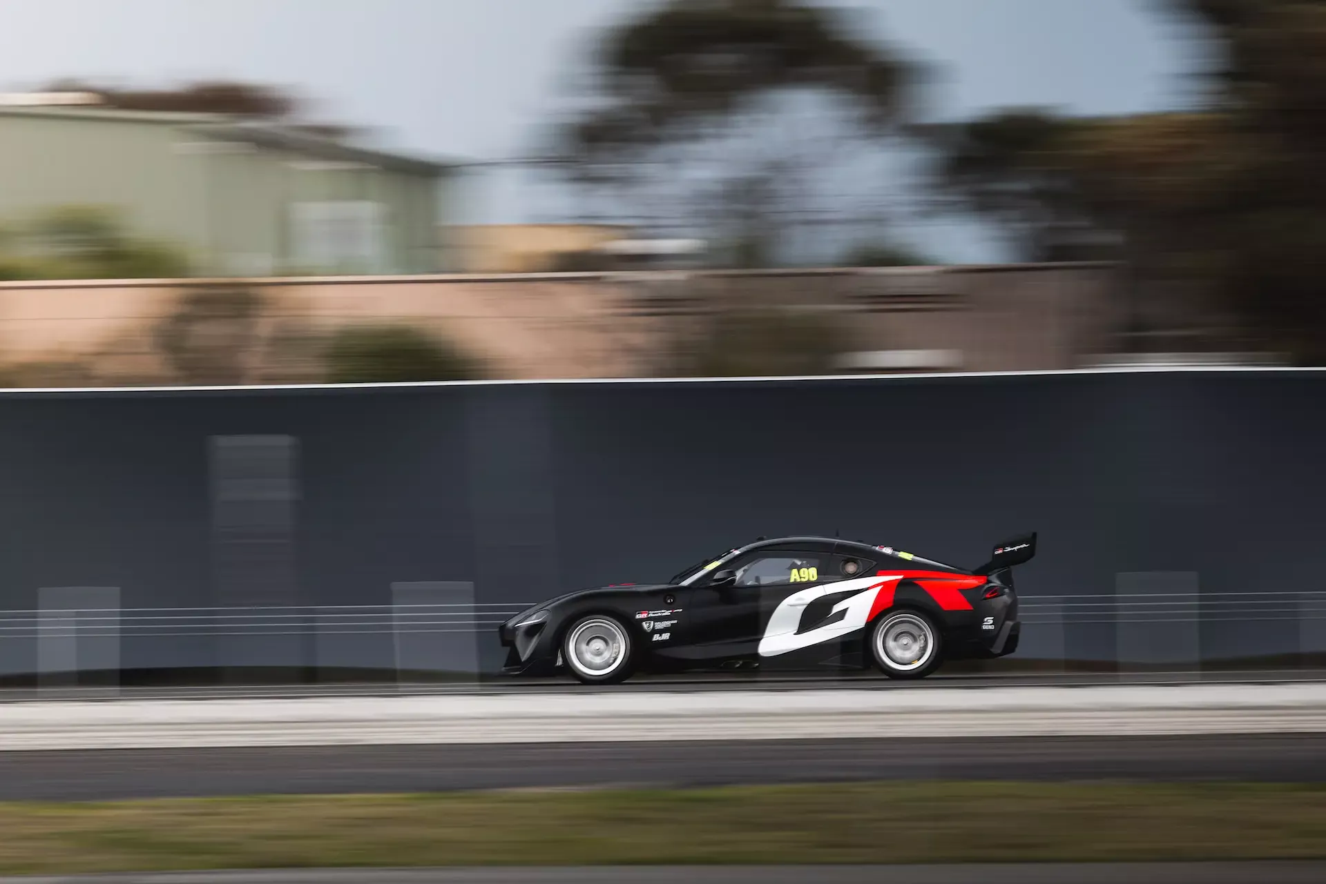 تويوتا سوبرا تحصل على محرك V8 جديد لسباقات السوبركارز الأسترالية تويوتا سوبرا تحصل على محرك V8 جديد لسباقات السوبركارز الأسترالية 5