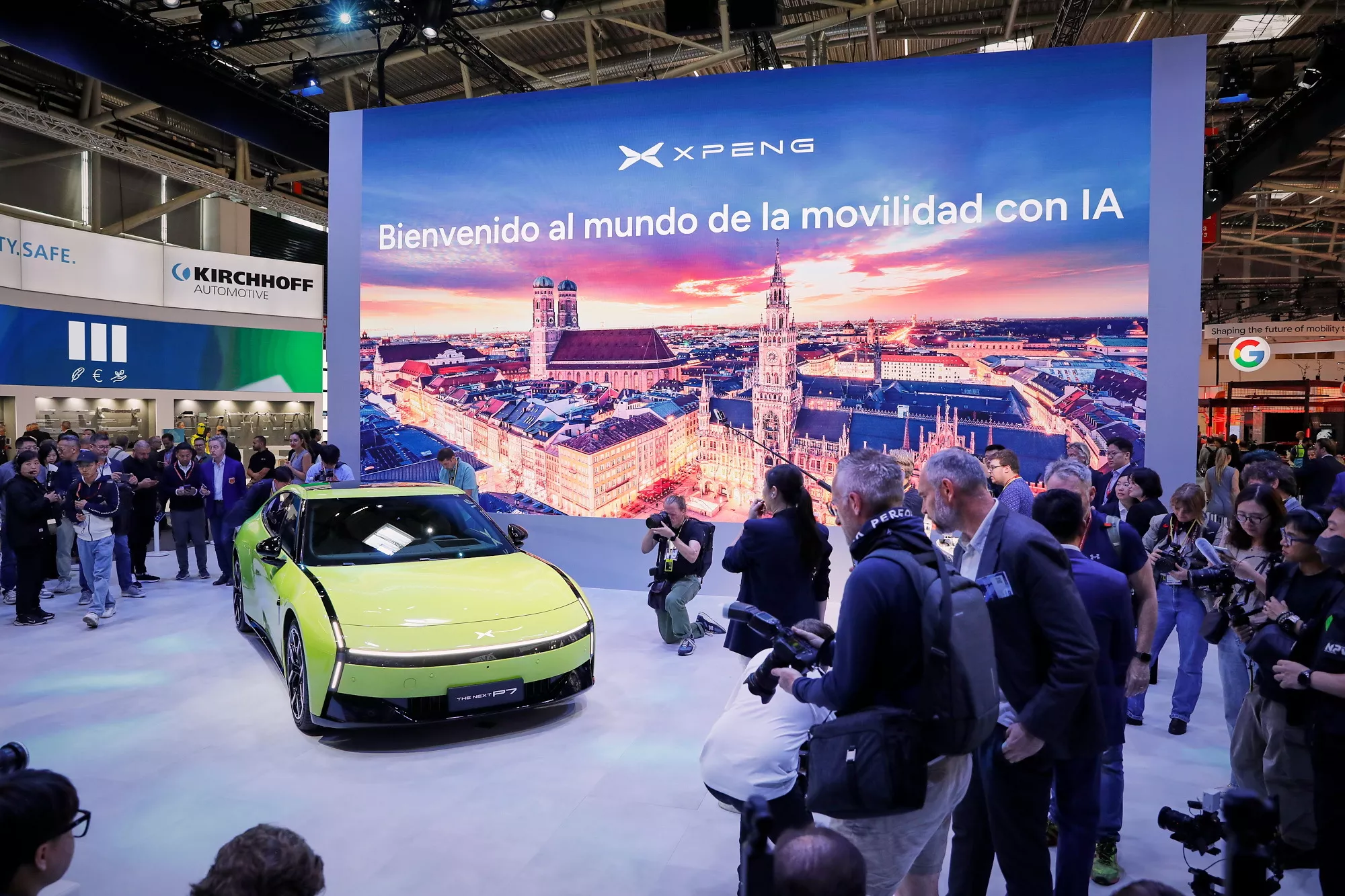 اكس بنغ الصينية تدشن أفخم سيدان كهربائية لها في قلب أوروبا لمنافسة تيسلا ومرسيدس 13