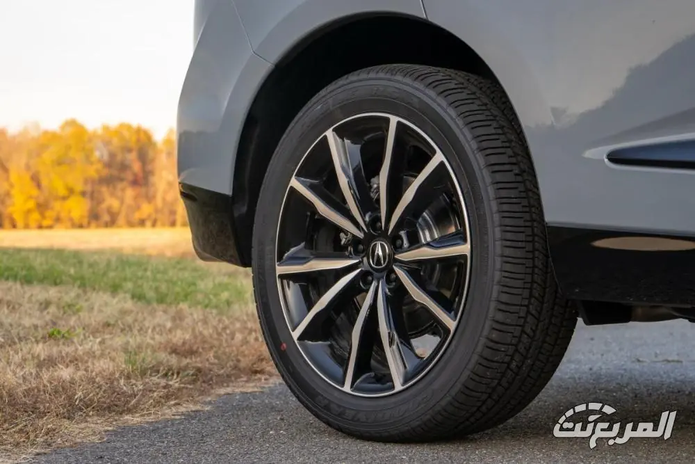 اكيورا RDX 2025.. مزيج مثالي من الفخامة اليابانية والتصميم الرياضي اكيورا RDX 2025 20