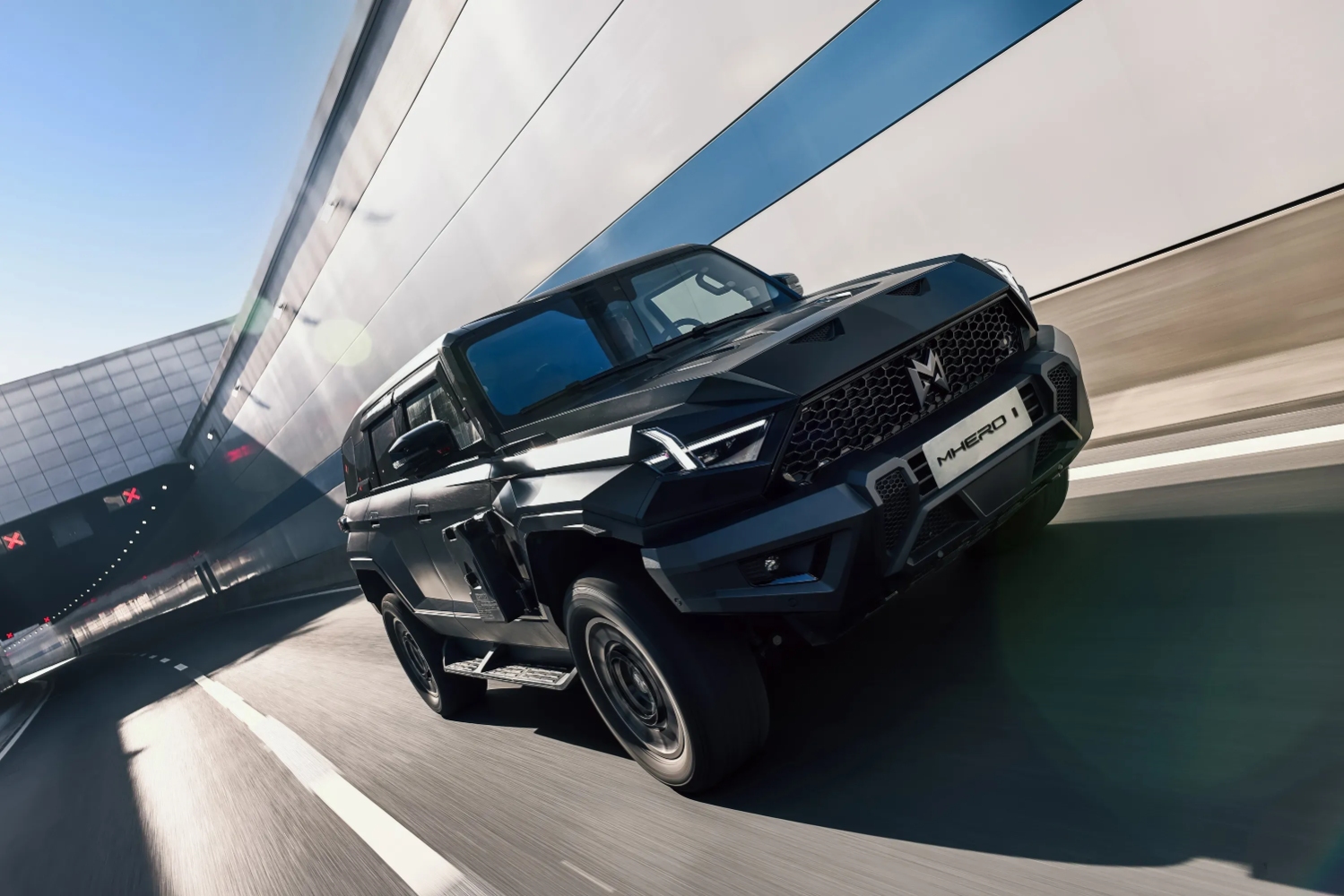 ام-هيرو-1-المربع-نت-10