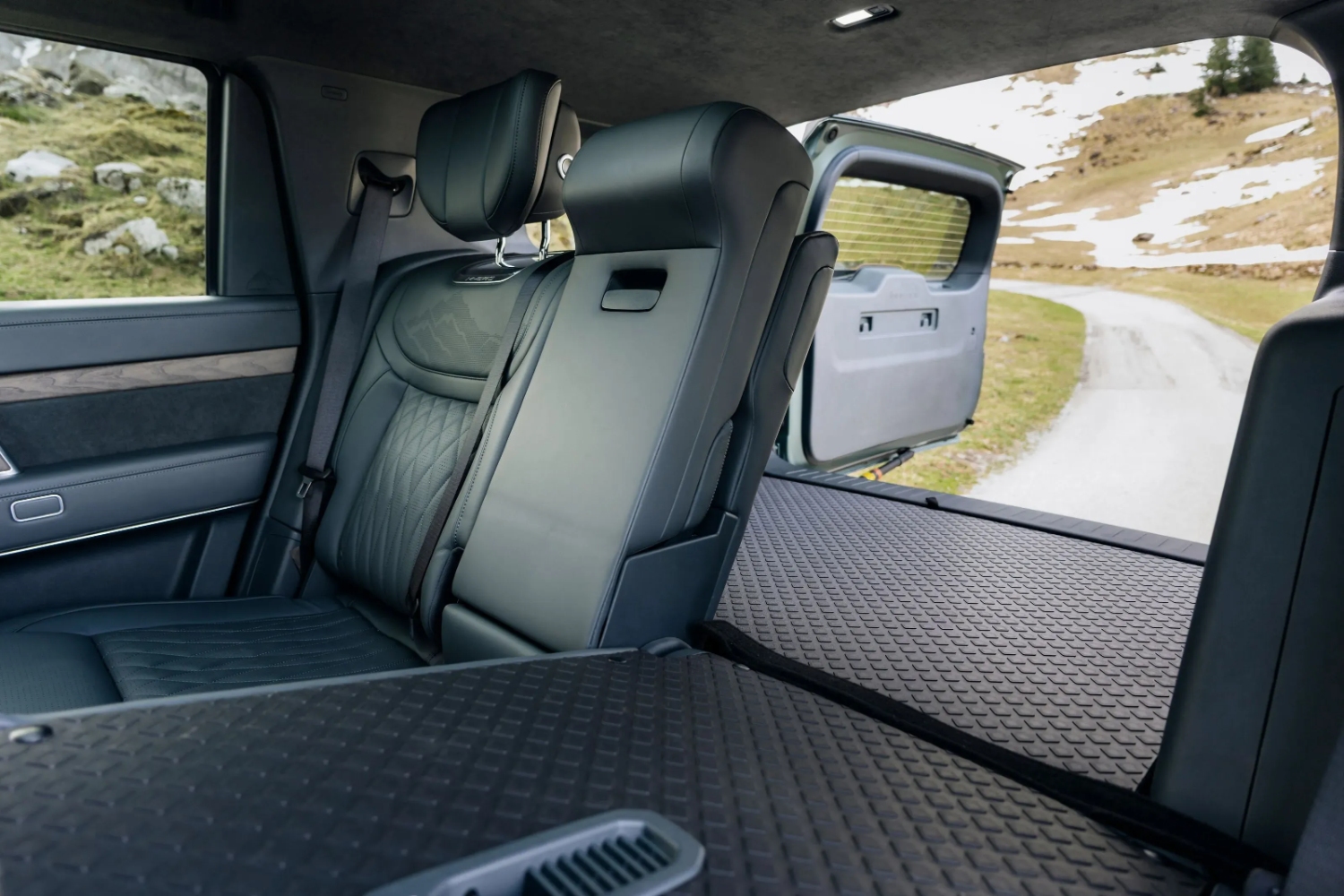 ام-هيرو-1-المربع-نت-9