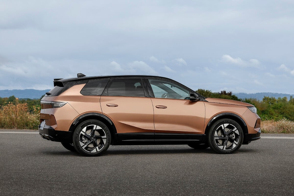 اوبل جراند لاند 2025 24