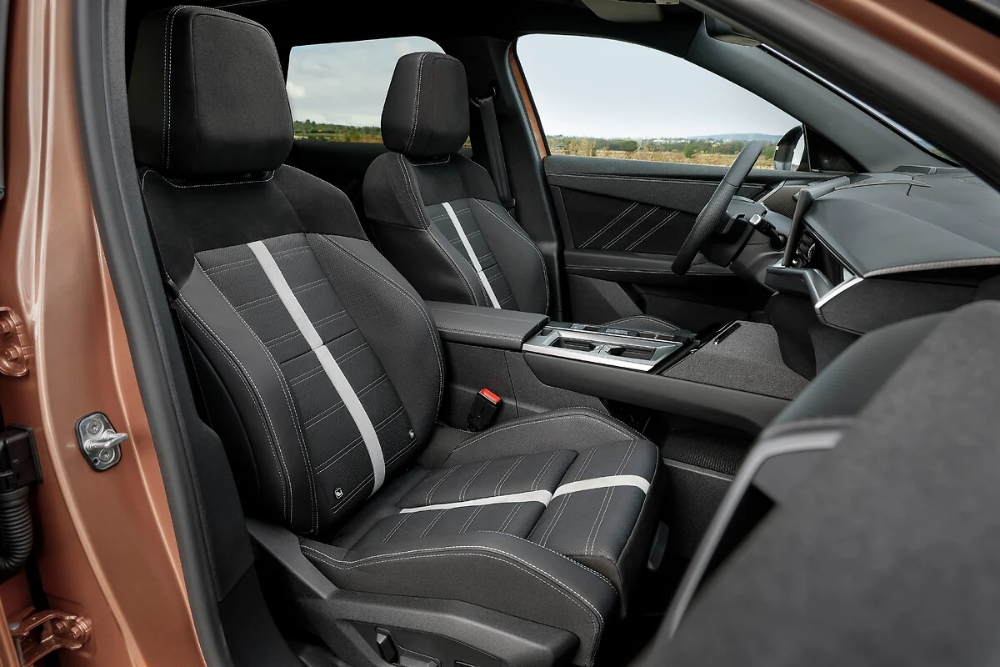 صور اوبل جراند لاند 2025 32