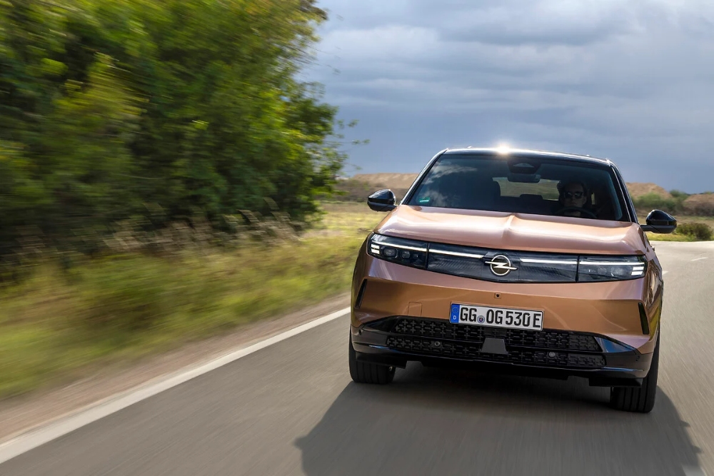 صور اوبل جراند لاند 2025 4