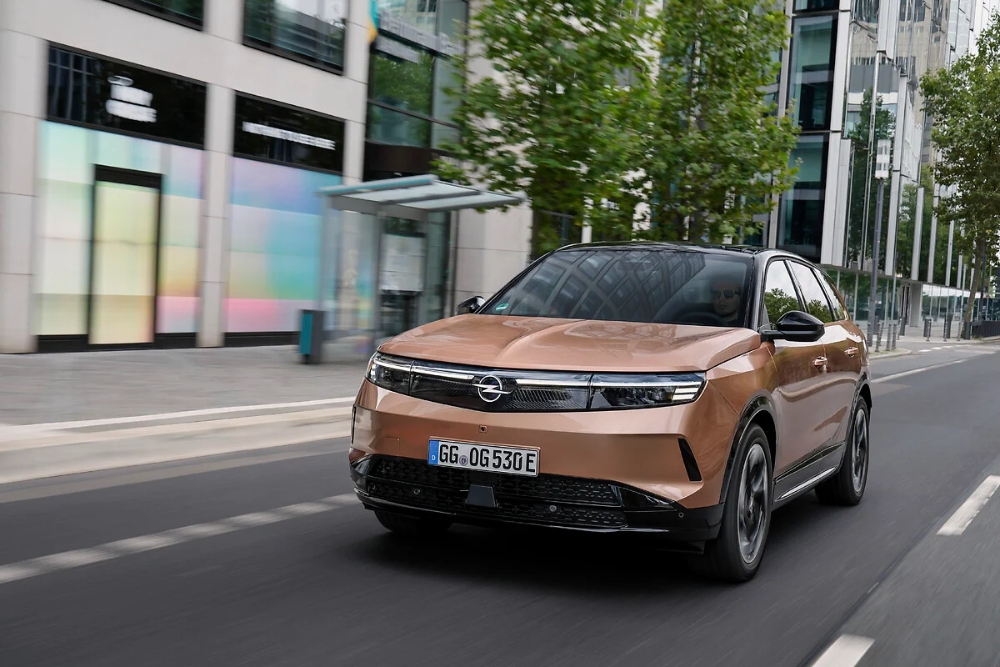 اوبل جراند لاند 2025 9