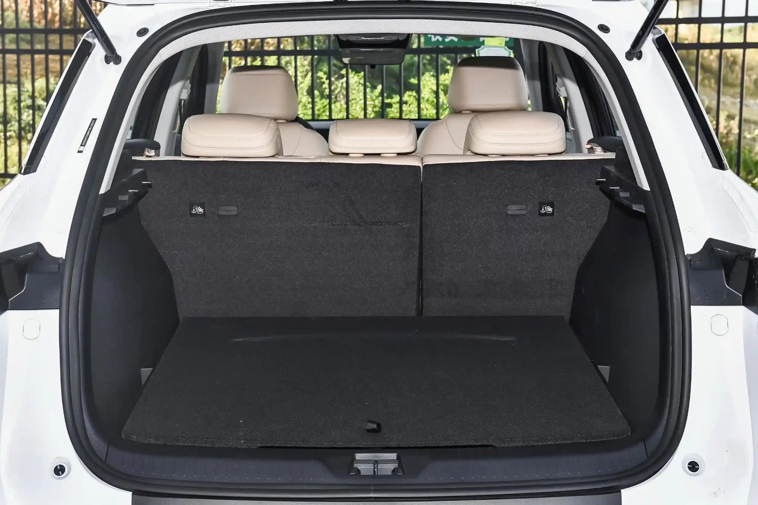 بي-واي-دي-سونج-برو-المربع-نت-12